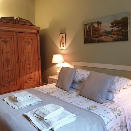 Bed and Breakfast Ombre Rose Le Fousseret Exterior foto